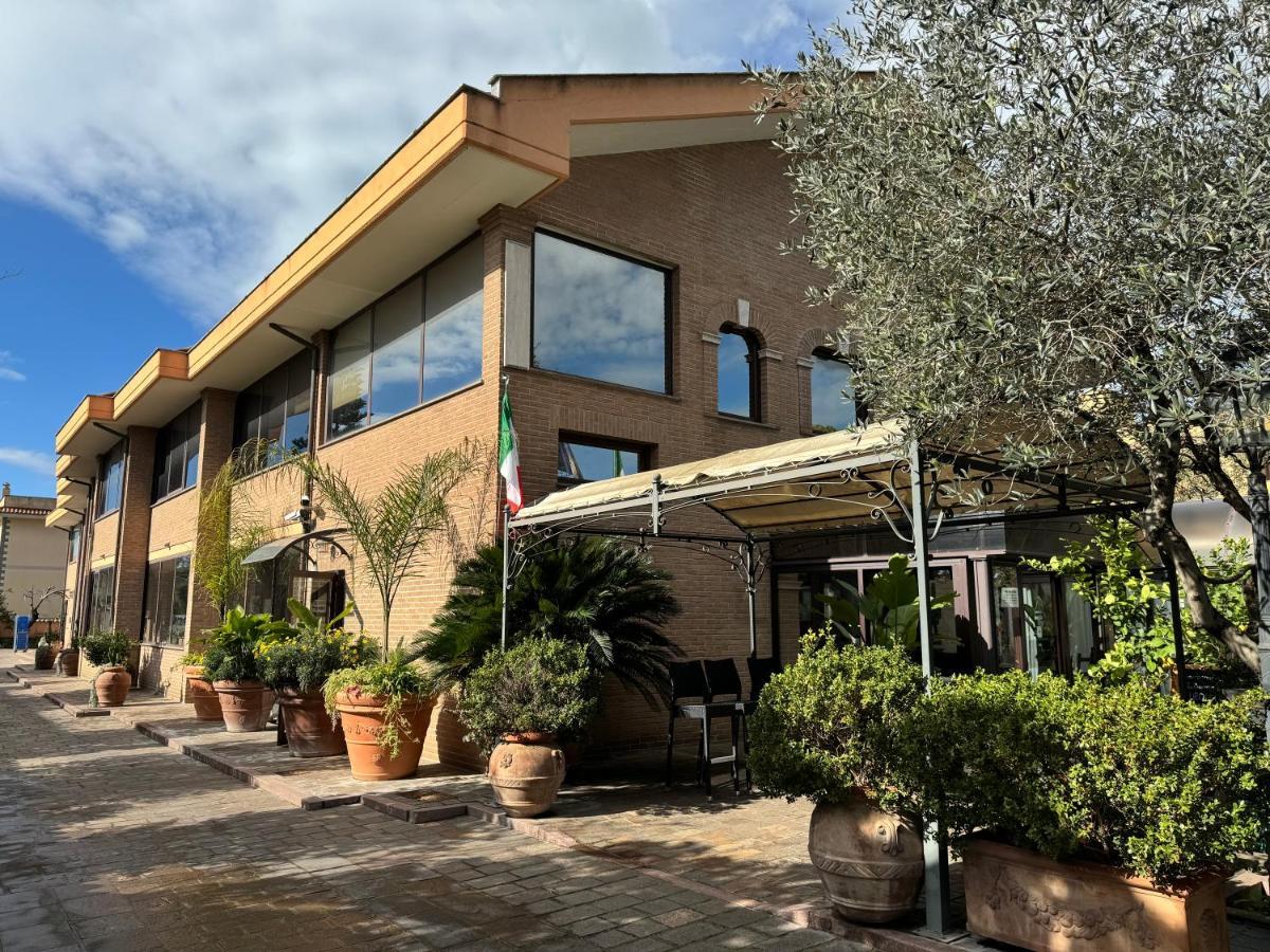 Euro House Inn Airport Φιουμιτσίνο Εξωτερικό φωτογραφία