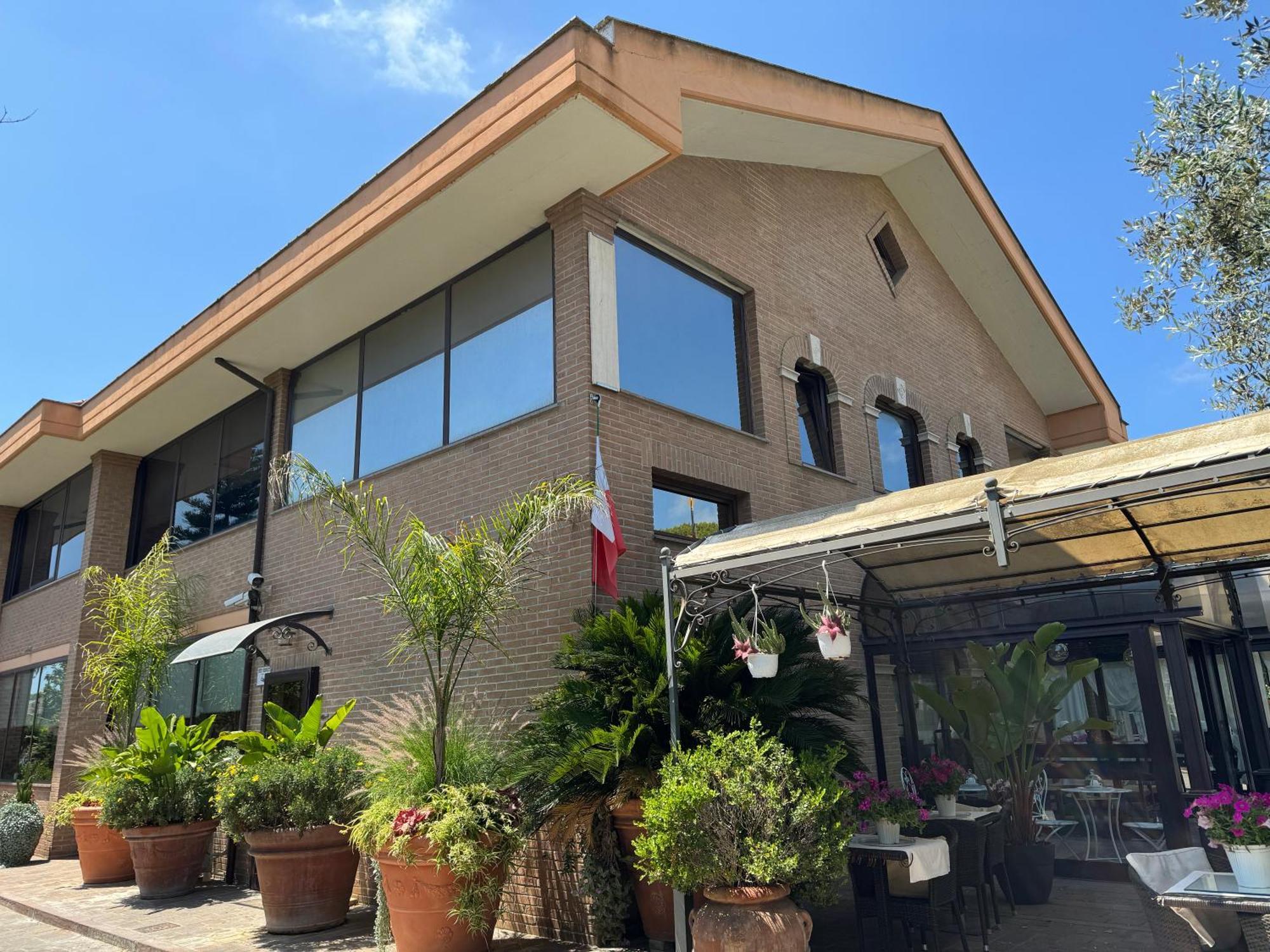Euro House Inn Airport Φιουμιτσίνο Εξωτερικό φωτογραφία