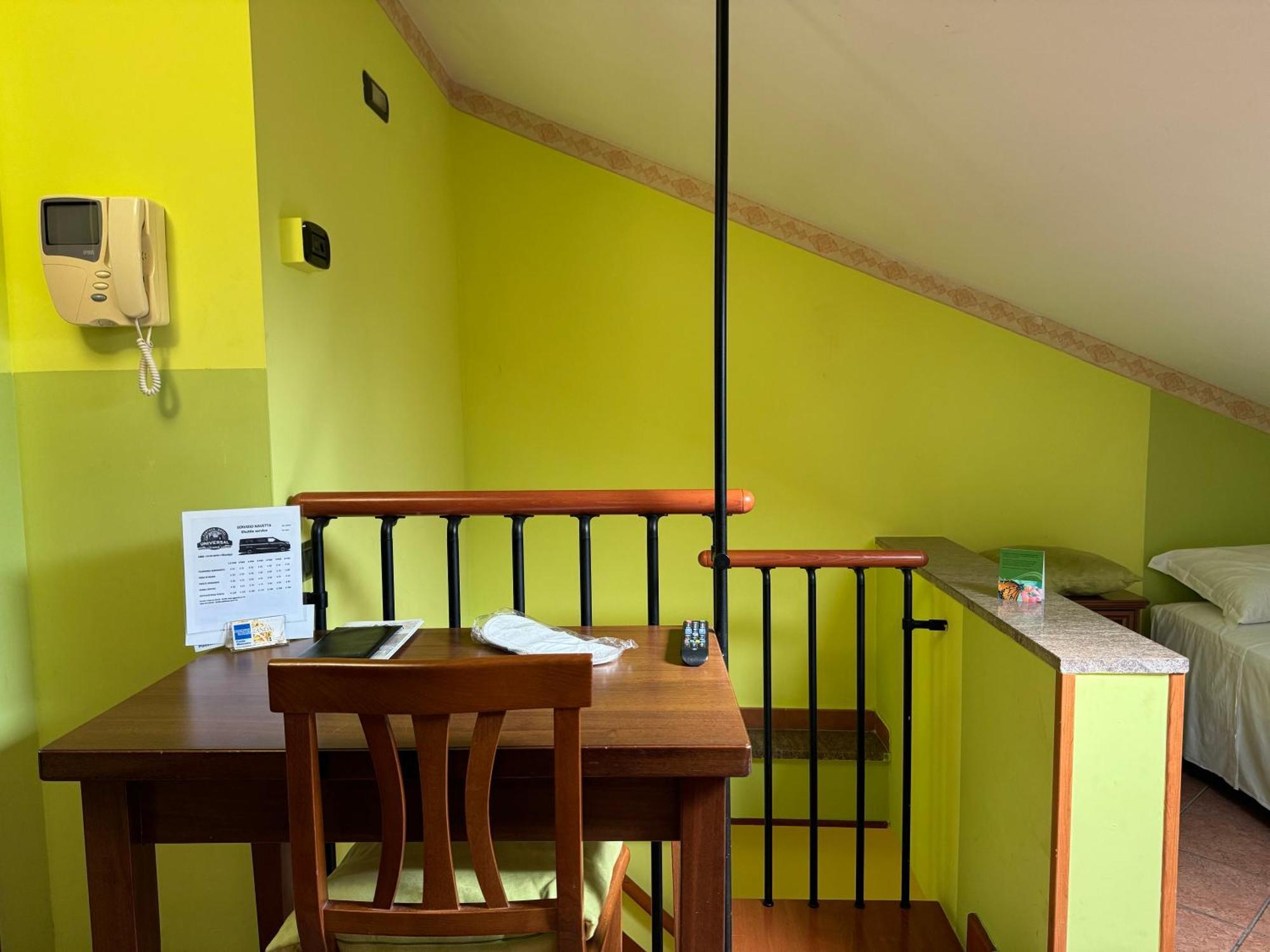 Euro House Inn Airport Φιουμιτσίνο Εξωτερικό φωτογραφία