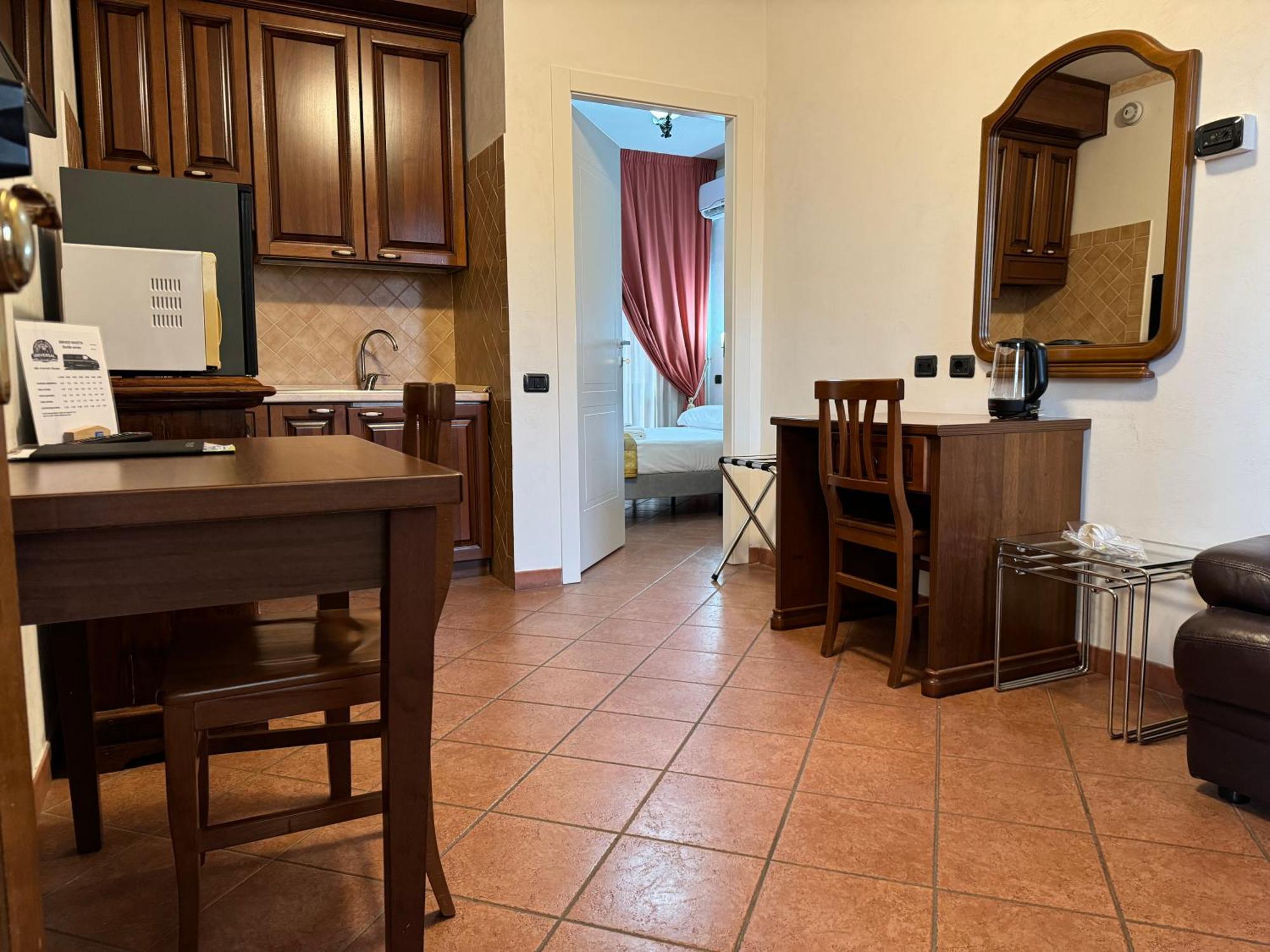 Euro House Inn Airport Φιουμιτσίνο Εξωτερικό φωτογραφία