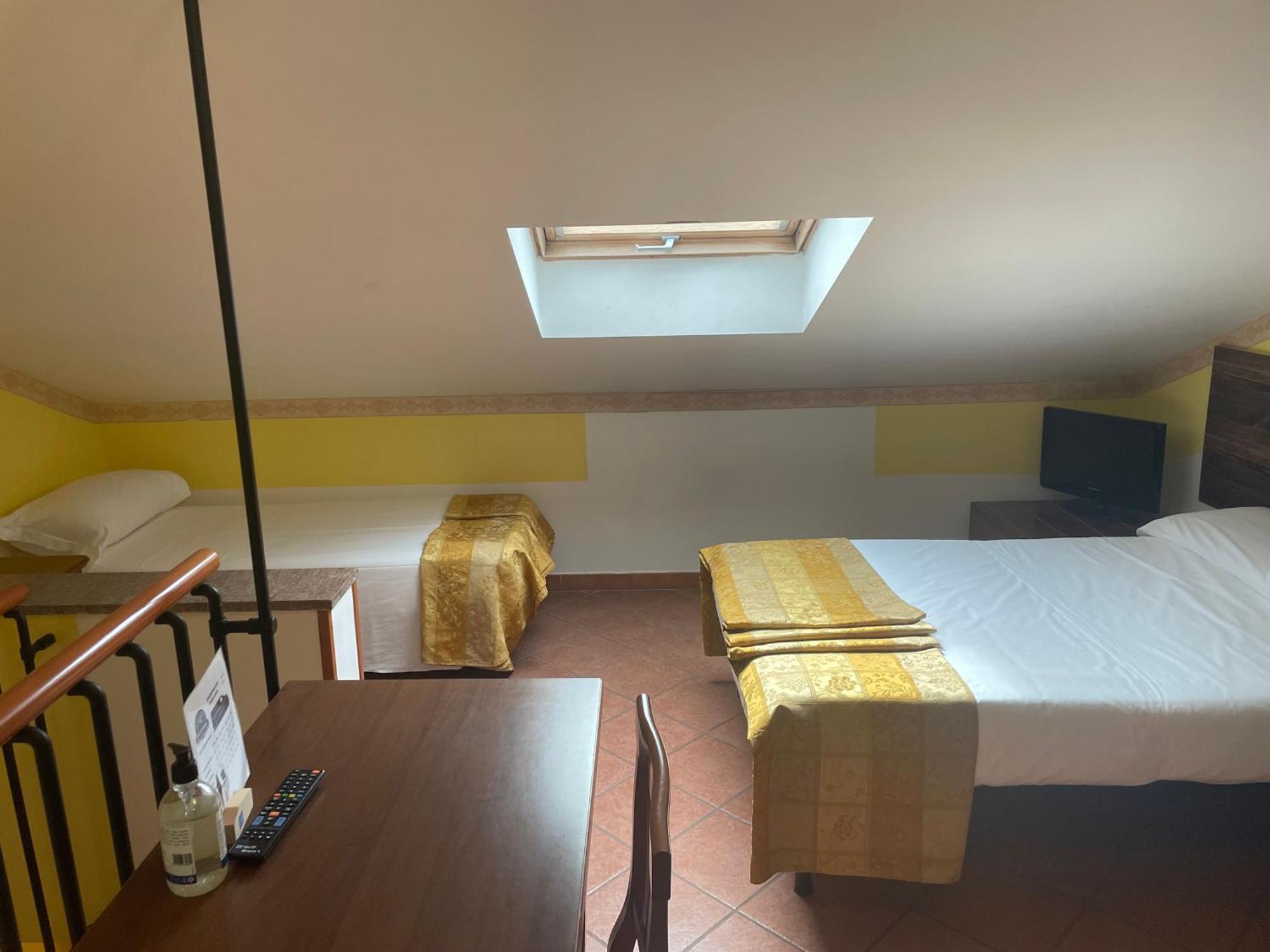 Euro House Inn Airport Φιουμιτσίνο Εξωτερικό φωτογραφία