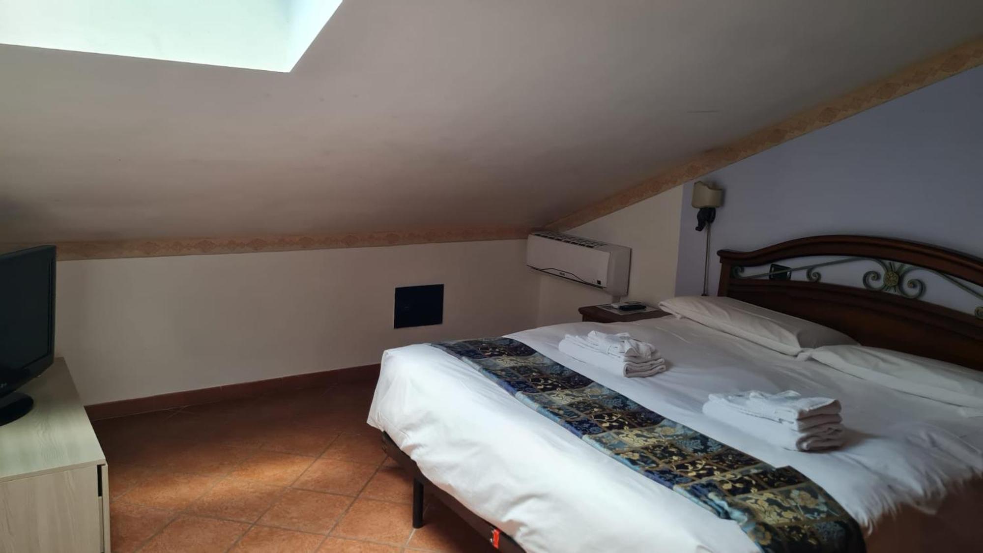 Euro House Inn Airport Φιουμιτσίνο Εξωτερικό φωτογραφία