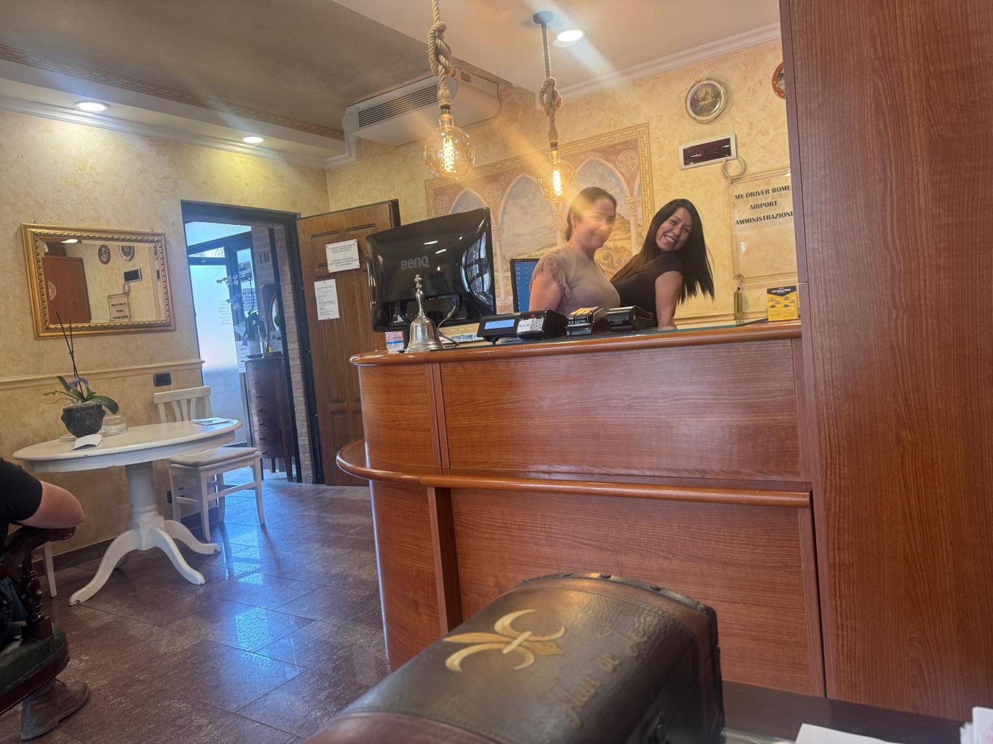 Euro House Inn Airport Φιουμιτσίνο Εξωτερικό φωτογραφία